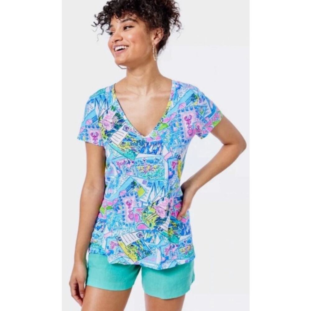 Lilly Pulitzer Etta V Neck Tee Wish You Were Here Postcard Multi Print Small